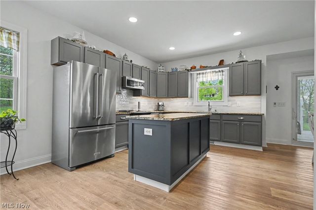 120 Boulder Boulevard, Peninsula, OH 44264