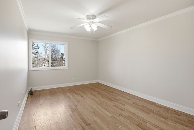 960 Beau Drive 303, Des Plaines, IL 60016