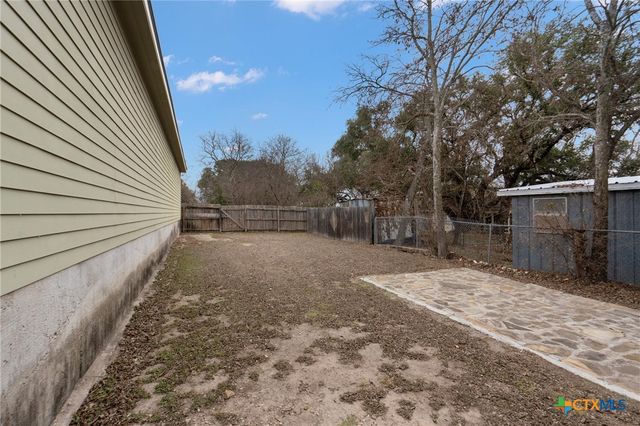 808 N Water Street, Burnet, TX 78611