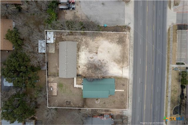 808 N Water Street, Burnet, TX 78611