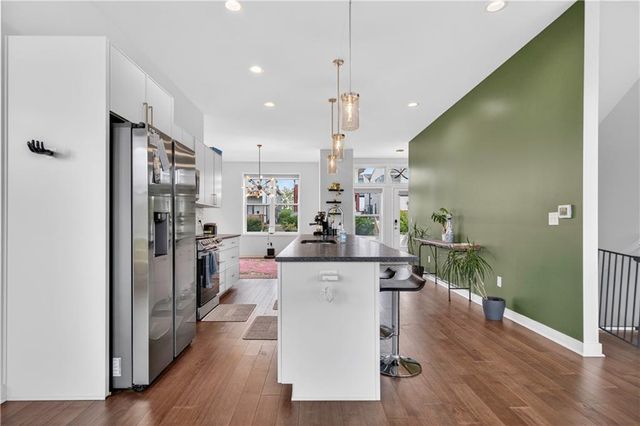 2246 Tracy Avenue, Kansas City, MO 64108