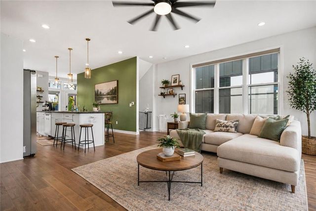 2246 Tracy Avenue, Kansas City, MO 64108