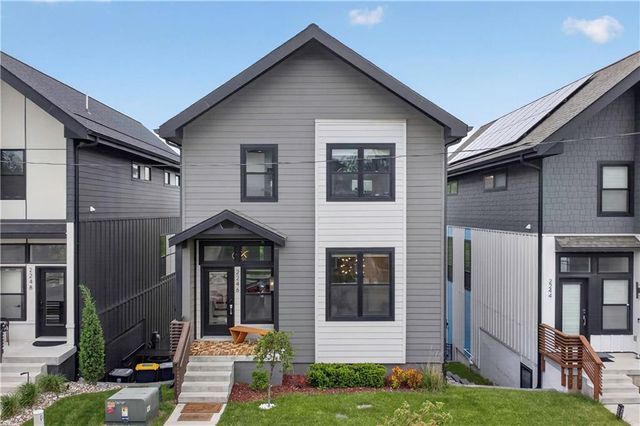 2246 Tracy Avenue, Kansas City, MO 64108