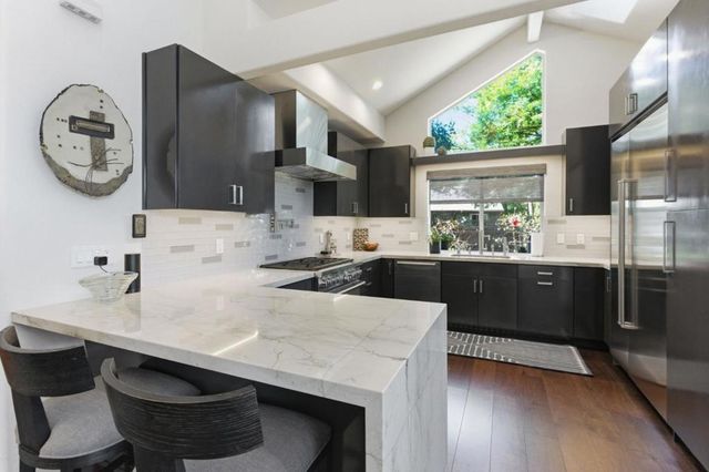 22575 Summit Road, Los Gatos, CA 95033