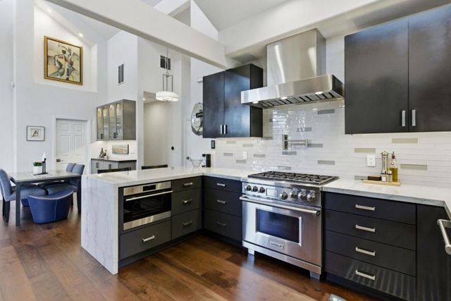 22575 Summit Road, Los Gatos, CA 95033