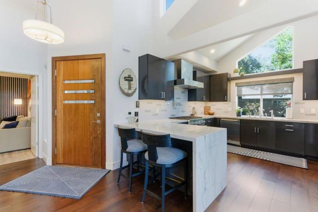 22575 Summit Road, Los Gatos, CA 95033