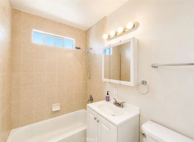 1372 W 36th Street 4, Los Angeles, CA 90007