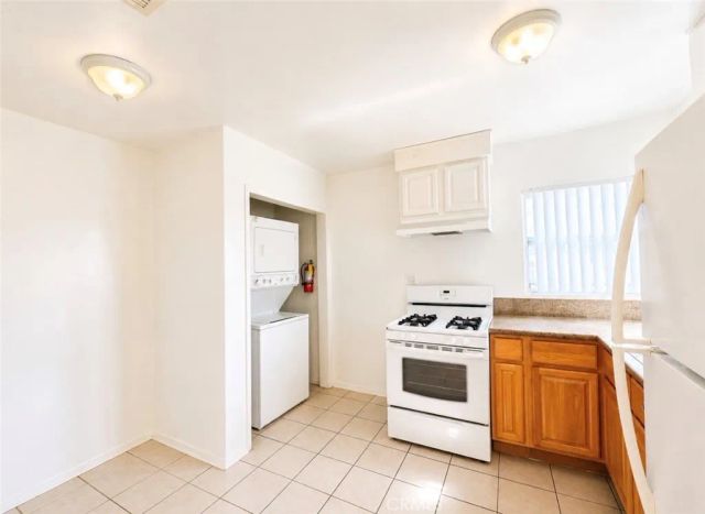 1372 W 36th Street 4, Los Angeles, CA 90007