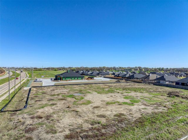 931 N Heritage Parkway, Sherman, TX 75092