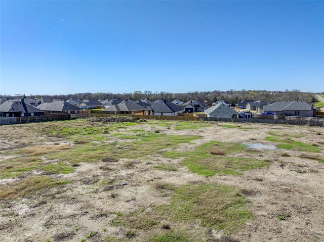 931 N Heritage Parkway, Sherman, TX 75092