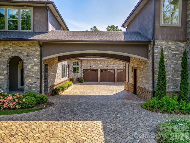 1905 White Tree Trail, Arden, NC 28704