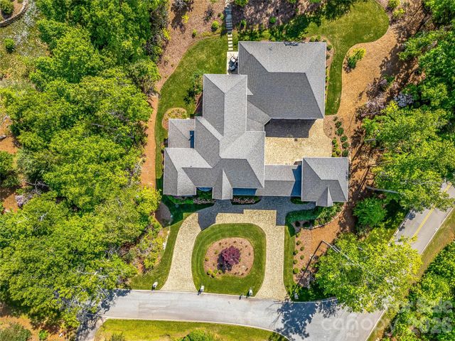 1905 White Tree Trail, Arden, NC 28704