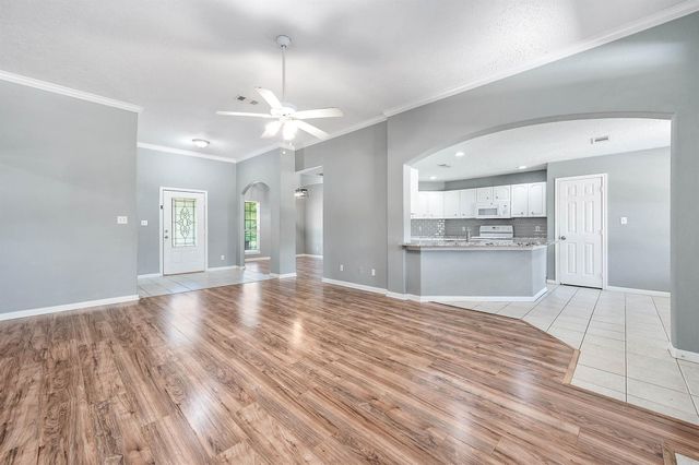 69 Briar Oak Court, Alvin, TX 77511