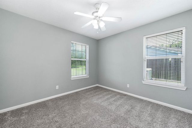 69 Briar Oak Court, Alvin, TX 77511