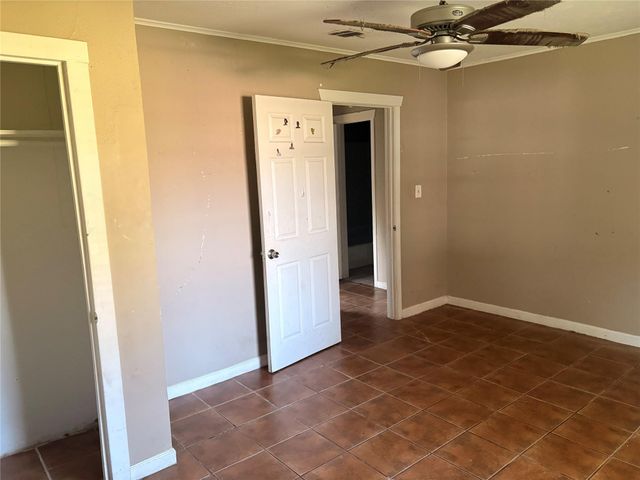 9422 Crestview Drive, Houston, TX 77078