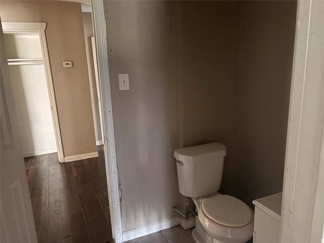 9422 Crestview Drive, Houston, TX 77078