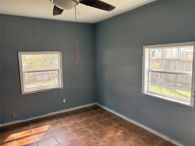 9422 Crestview Drive, Houston, TX 77078