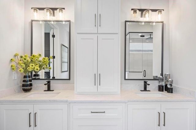 12511 W 184 Terrace, Overland Park, KS 66013