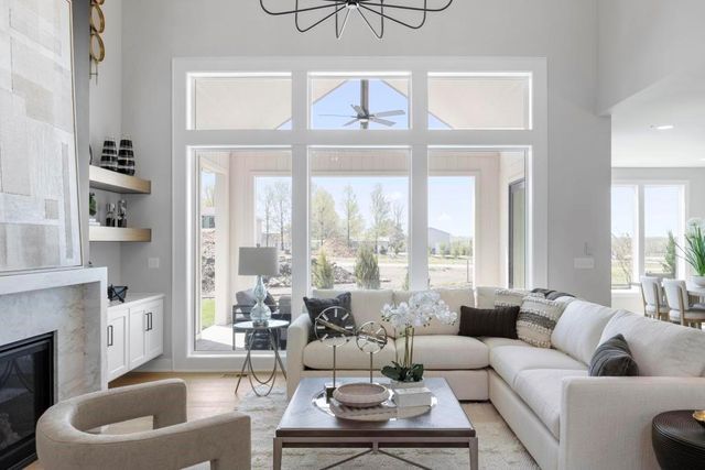 12511 W 184 Terrace, Overland Park, KS 66013