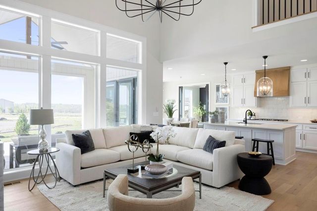 12511 W 184 Terrace, Overland Park, KS 66013