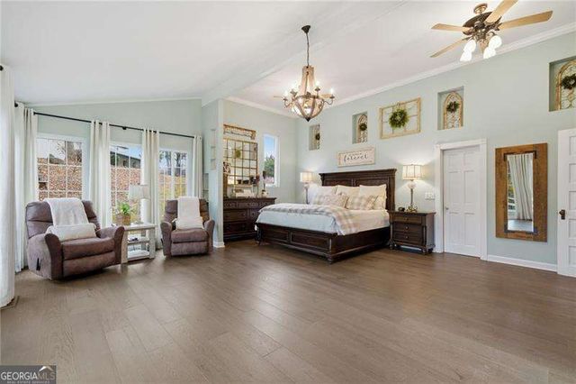 8525 Lanierland Farms Drive, Gainesville, GA 30506