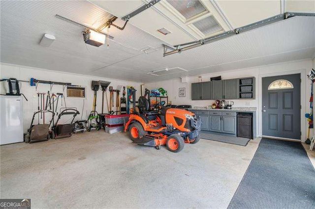 8525 Lanierland Farms Drive, Gainesville, GA 30506