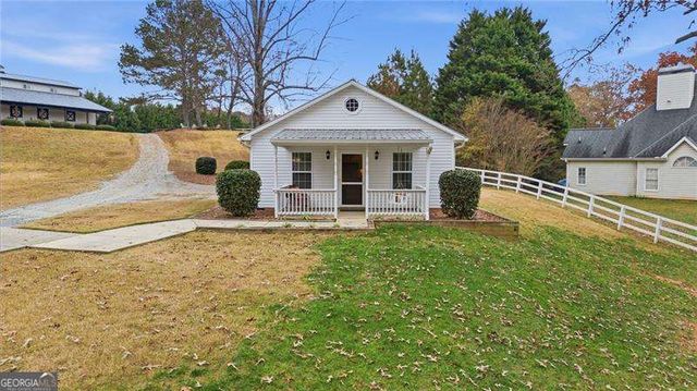 8525 Lanierland Farms Drive, Gainesville, GA 30506