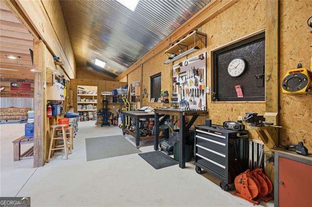 8525 Lanierland Farms Drive, Gainesville, GA 30506