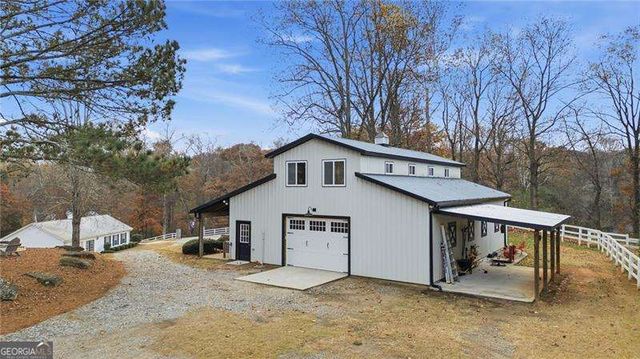 8525 Lanierland Farms Drive, Gainesville, GA 30506