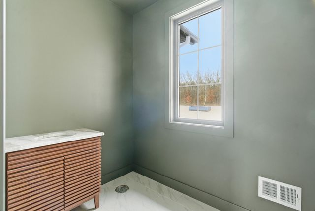 61121 Airpark Lane, Antwerp Twp, MI 49071