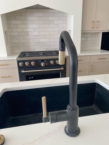 61121 Airpark Lane, Antwerp Twp, MI 49071