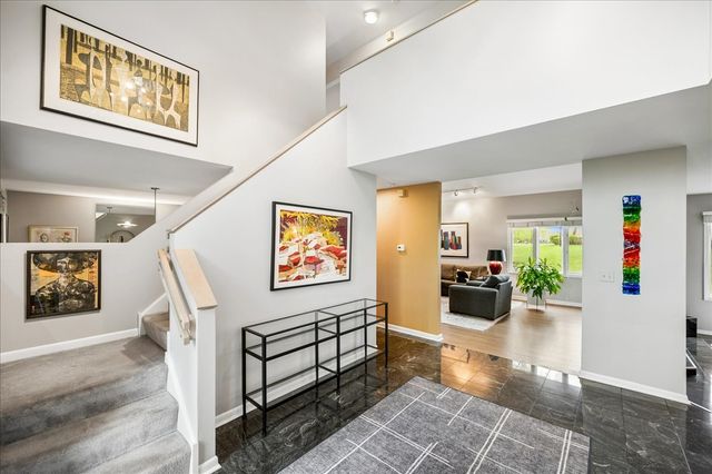 1944 Beverly Lane, Buffalo Grove, IL 60089