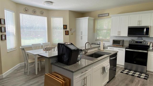 7650 OAK GROVE Circle, Lake Worth, FL 33467