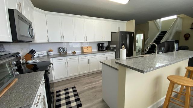 7650 OAK GROVE Circle, Lake Worth, FL 33467