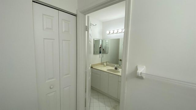 7650 OAK GROVE Circle, Lake Worth, FL 33467