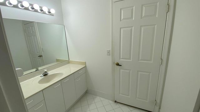 7650 OAK GROVE Circle, Lake Worth, FL 33467