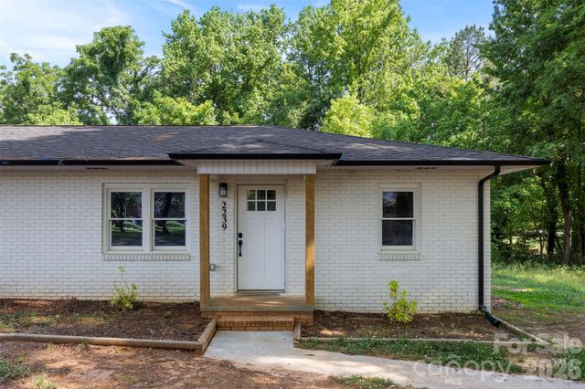 2237-2239 Catawba Heights Road, Lincolnton, NC 28092