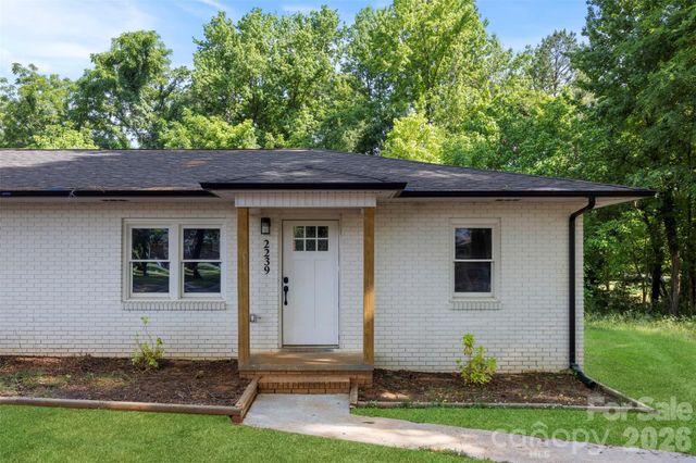 2237-2239 Catawba Heights Road, Lincolnton, NC 28092