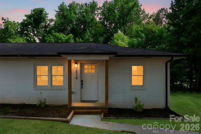 2237-2239 Catawba Heights Road, Lincolnton, NC 28092