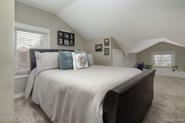 23128 Olmstead Street, Dearborn, MI 48124
