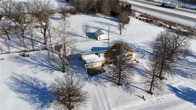 1310 N 968 Road, Lawrence, KS 66046