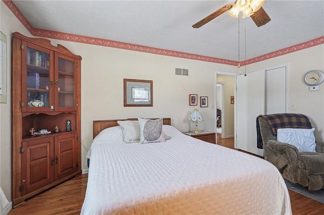 1310 N 968 Road, Lawrence, KS 66046