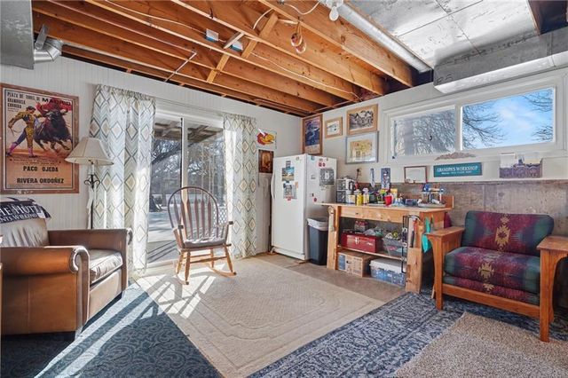 1310 N 968 Road, Lawrence, KS 66046