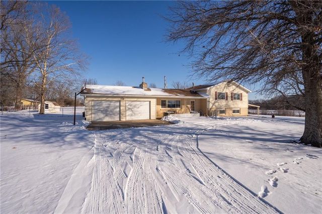 1310 N 968 Road, Lawrence, KS 66046