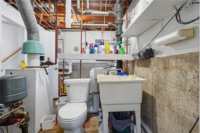 1310 N 968 Road, Lawrence, KS 66046