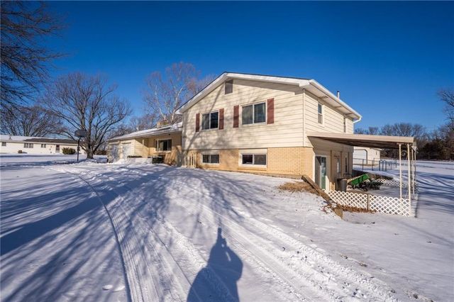 1310 N 968 Road, Lawrence, KS 66046