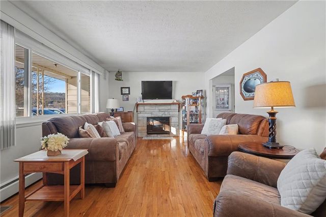 1310 N 968 Road, Lawrence, KS 66046