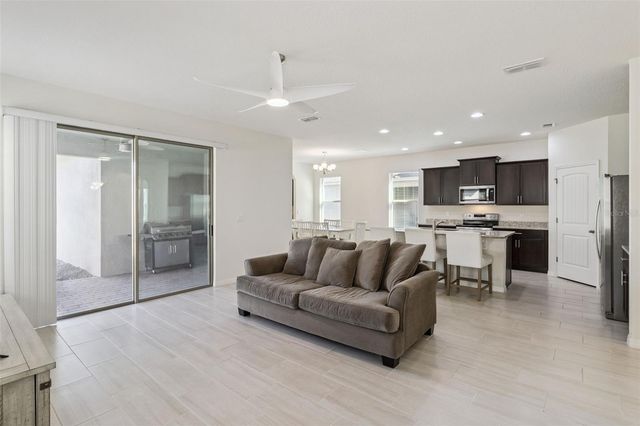 15878 MOONLIGHT BAY STREET, Winter Garden, FL 34787