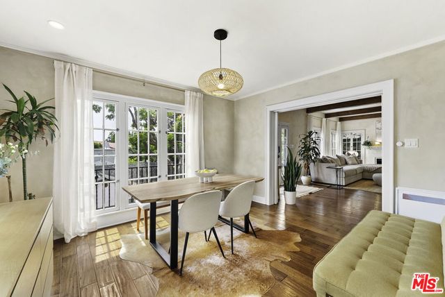 2118 Woodland Way, Los Angeles, CA 90068