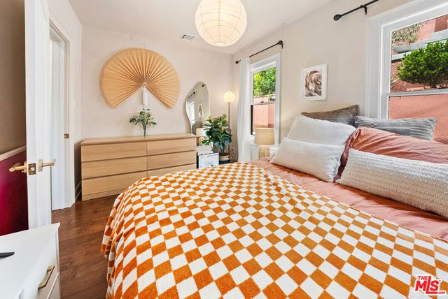 2118 Woodland Way, Los Angeles, CA 90068